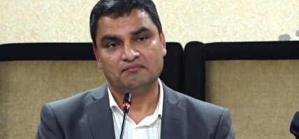 स्वास्थ्य बीमा हटाउने होइन, व्यवस्थित गर्ने हो : स्वास्थ्य मन्त्री पौडेल