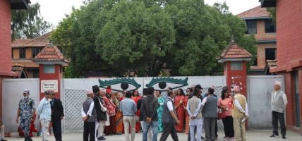 पुर्वराजालाई जरिवाना पत्र लिएर काठमाडौं महानगरपालिका निर्मल निवास जाँने
