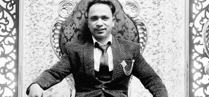 एक्स रे मेशिन बिग्रिएपछि एभिन्यूजकर्मी रजकको पोस्टमार्टम रोकियो