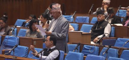 आन्दोलित शिक्षकसँगका सहमति कार्यान्वयन गर्न सांसद केसीको माग