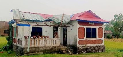 झापामा हावाहुरीले ठुलो क्षति