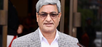 सरकार नफेरिने गृहमन्त्री लेखकको दाबी