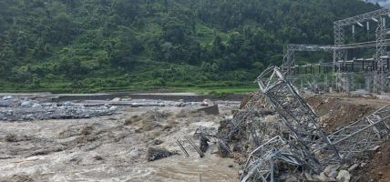 ल्हेन्दे खोलामा फेरि बाढी, सतर्कता अपनाउन आग्रह