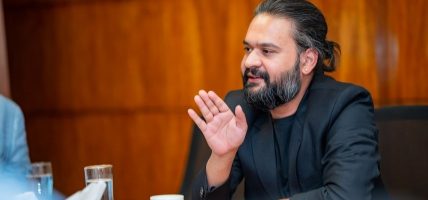 संसद् बैठक आज ११ बजे, प्रधानमन्त्रीको उपस्थितिमाथि चासो