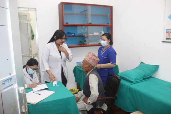 ३५ वर्षपछि ९७७ स्वास्थ्य दरबन्दी थपियो, तर देशभर अझै एक लाख जनशक्तिको खाँचो