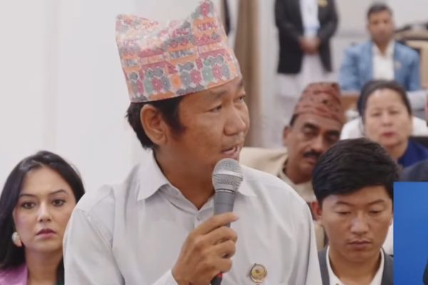 बजेटप्रति हर्क साम्पाङको कटाक्ष : समस्या समाधान होइन, देखावटी योजना बजेटप्रति हर्क साम्पाङको कटाक्ष : समस्या समाधान होइन, देखावटी योजना