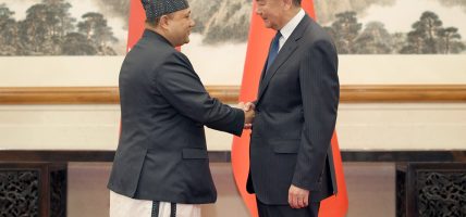 चिनियाँ लगानीकर्तालाई नेपालमा लगानी गर्न परराष्ट्रमन्त्री खनालको आह्वान