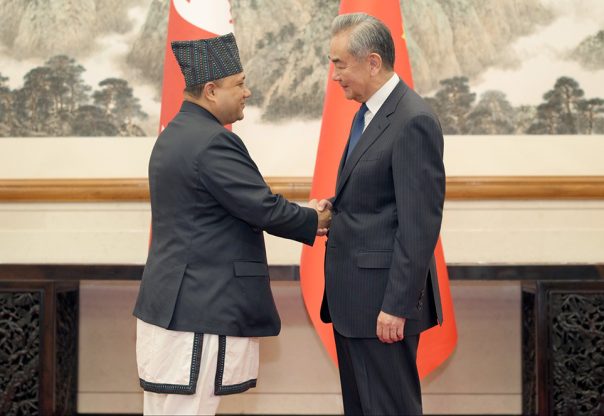 चिनियाँ लगानीकर्तालाई नेपालमा लगानी गर्न परराष्ट्रमन्त्री खनालको आह्वान