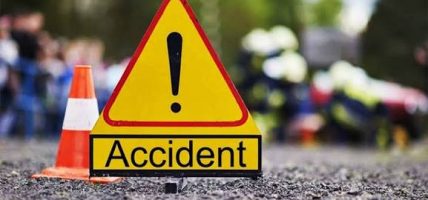 धनगढीबाट बैतडी आउँदै गरेको बस दुर्घटनाग्रस्त, १० घाइते