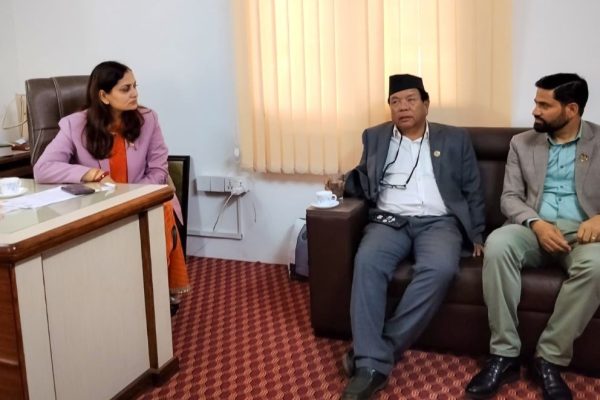 महावीर पुनको केन्द्रले सरकारी अस्पतालका बिग्रिएका उपकरण मर्मत गर्ने