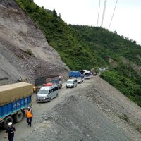 #वर्षाका कारण मुग्लिन–नारायणगढ सडकखण्डमा सवारी आवागमन रोक